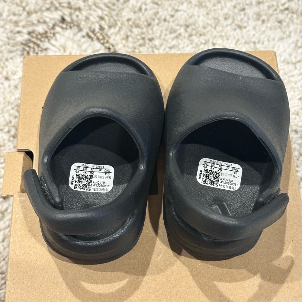 Yeezy Black Sandals Chunky Molded Design